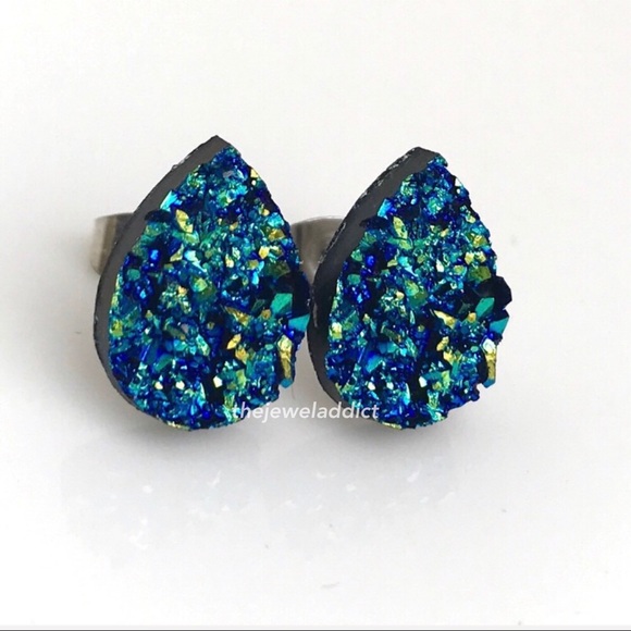 3 for 15🎀 blue Druzy style teardrop studs - Picture 6 of 6